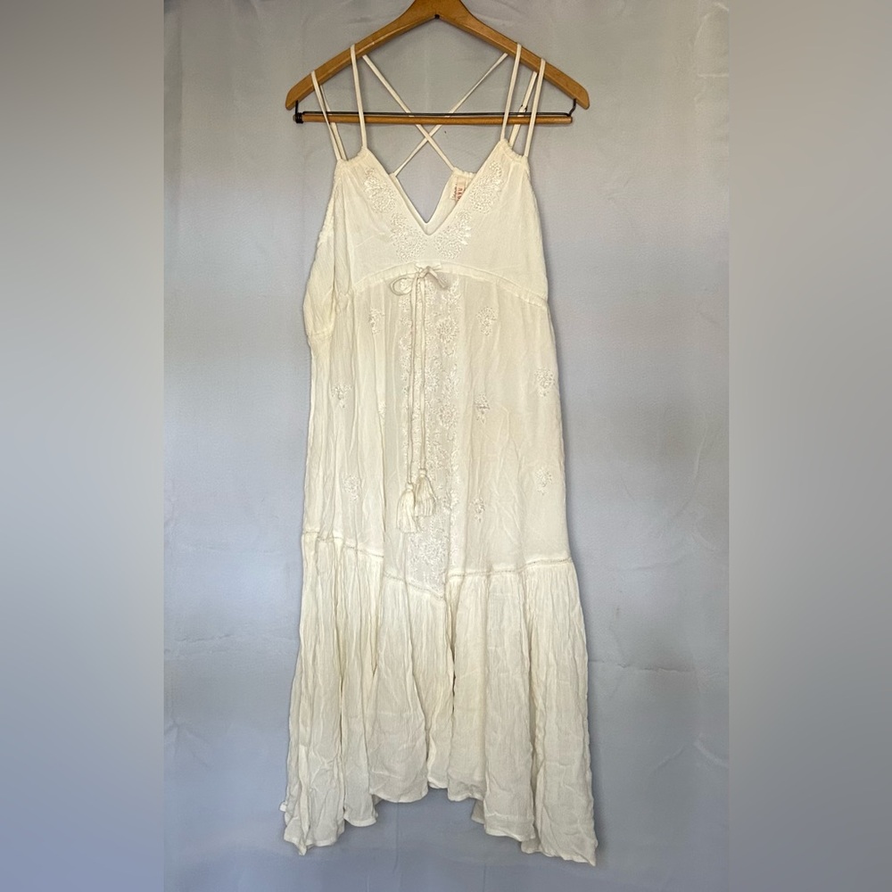NWT Raga Embroidered Cream Boho Spaghetti. Strap Dress Size Large